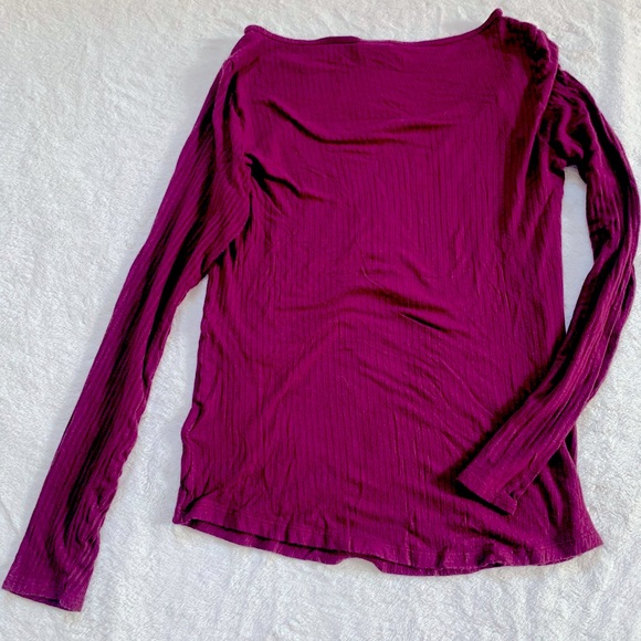 Maroon long sleeve - Picture 3 of 3